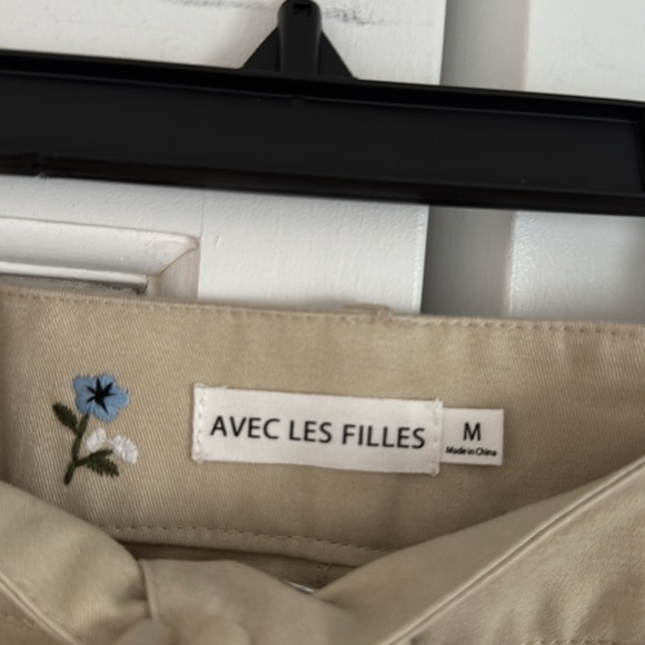 Avec Les Filles Floral Embroidered Button Front Midi Skirt - Picture 7 of 9